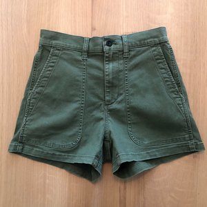 Madwell Green Shorts - size 25, fits like 27! - NWT